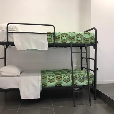 Πανσιόν Floor Rentrooms 3*