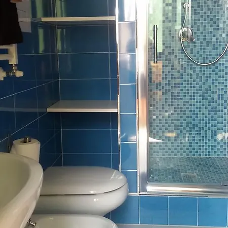 Floor Rentrooms Πανσιόν Νάπολη