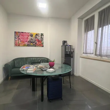 Guest house Floor Rentrooms