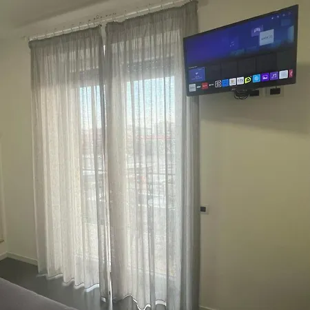 Floor Rentrooms Πανσιόν 3*