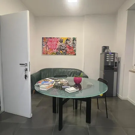 Floor Rentrooms Гостевой дом 3*