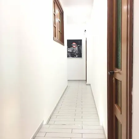 Floor Rentrooms Πανσιόν