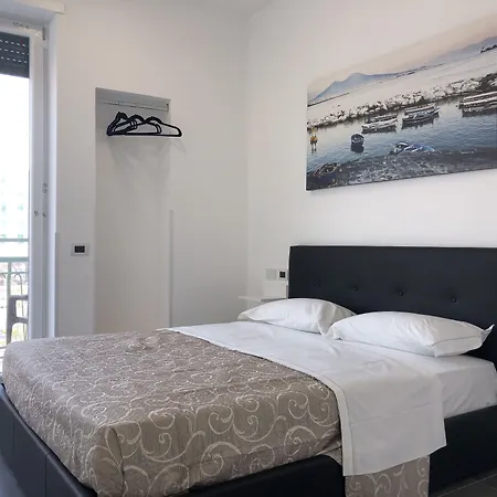 Vendégház Floor Rentrooms 3*