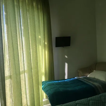 Guest house Floor Rentrooms 3*