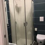 Πανσιόν Floor Rentrooms 3*