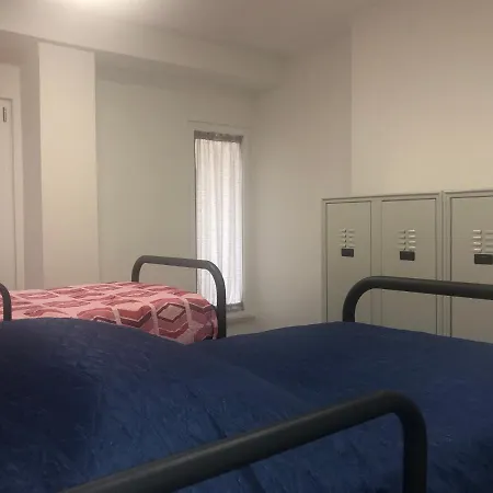 招待所 Floor Rentrooms