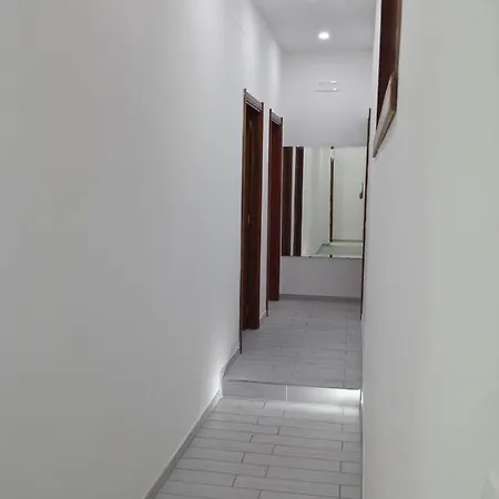 Casa de hóspedes Floor Rentrooms